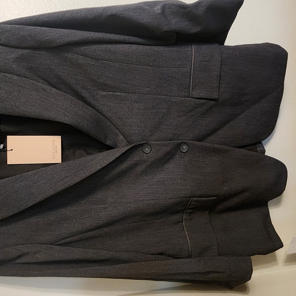 M.M.LAFLEUR Classic Black Blazer - Picture 2 of 14